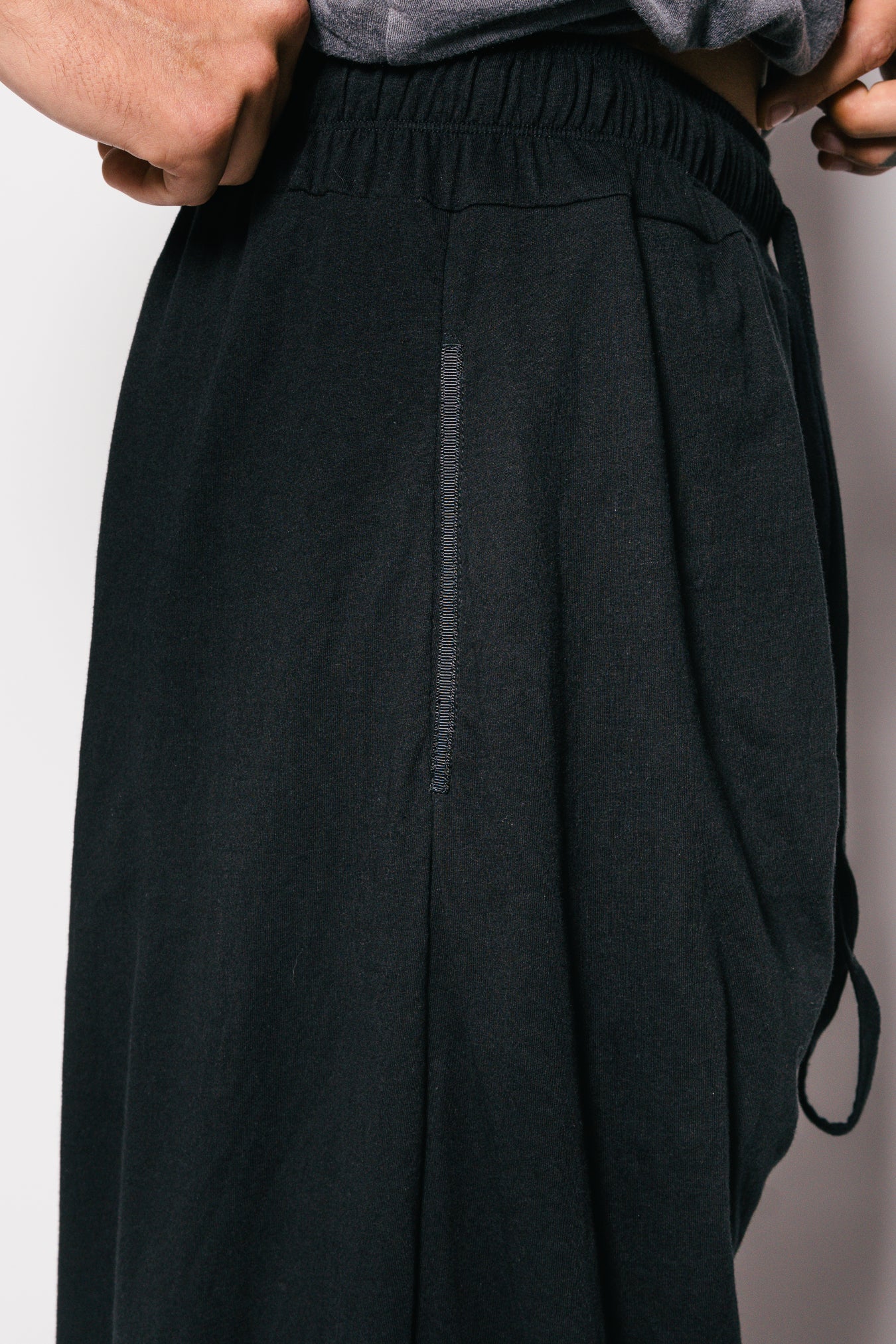 Shinzo, Pantalon Harem
