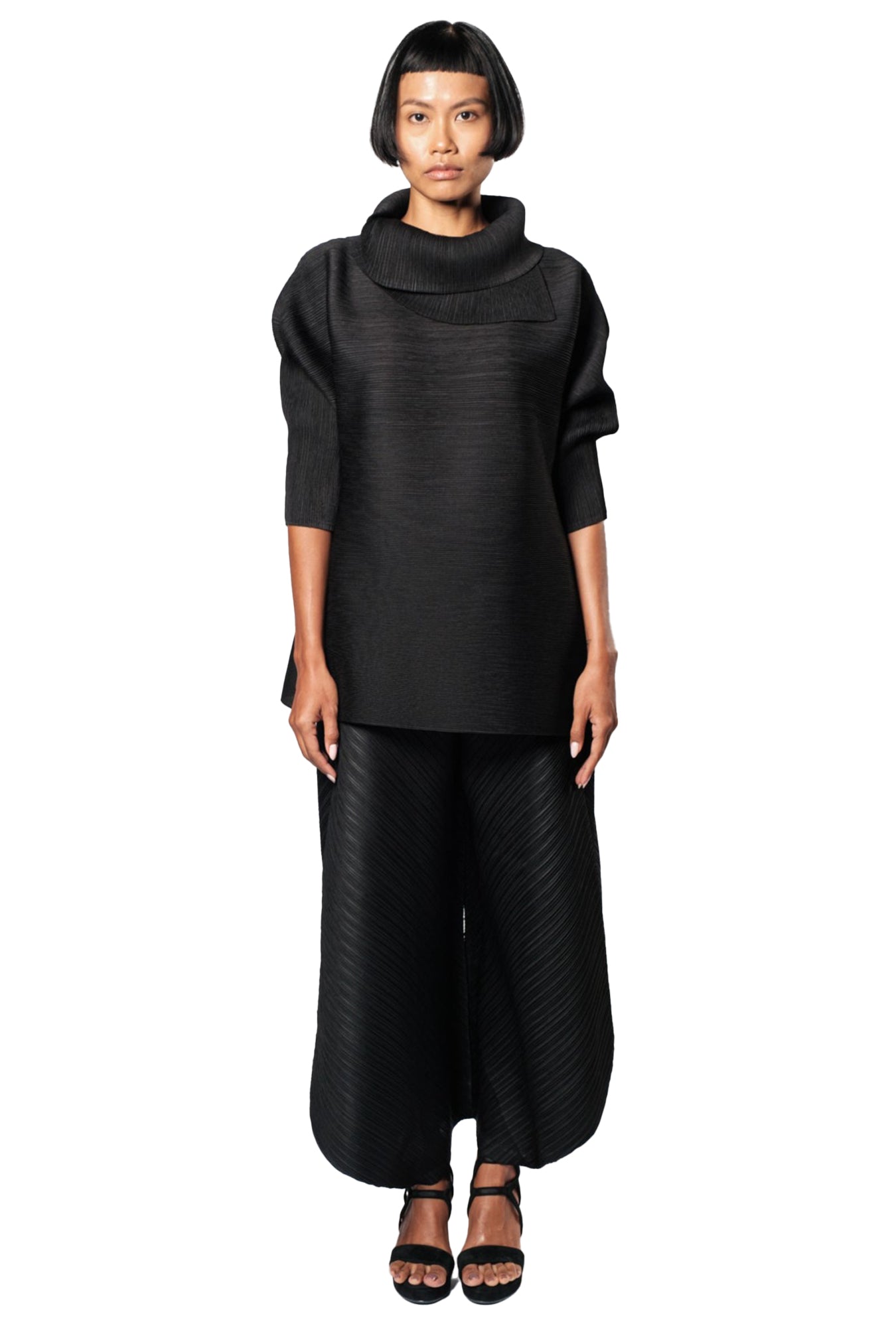 Manureva Pleats Top
