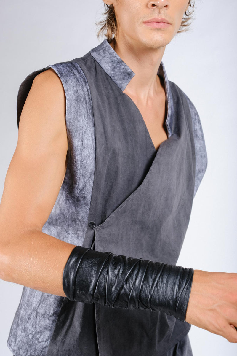 Tottori Leather Cuff